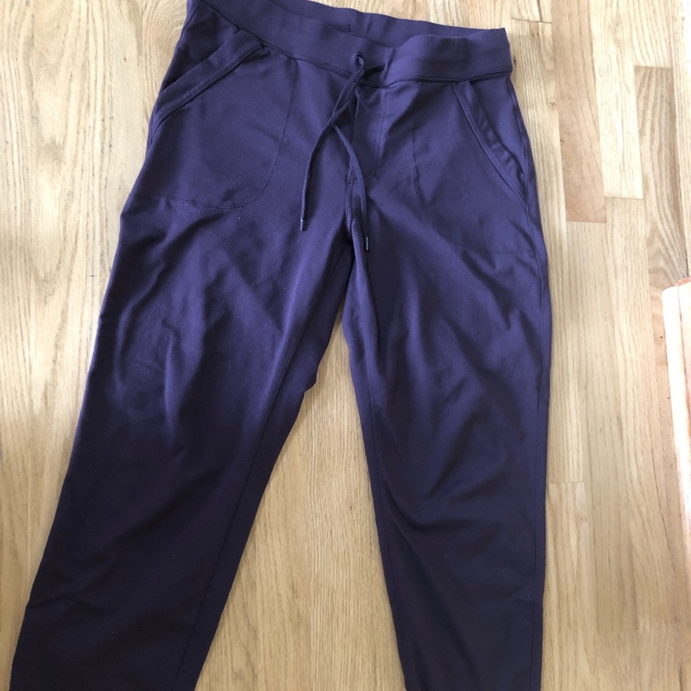 Athleta Plum 7/8 pants